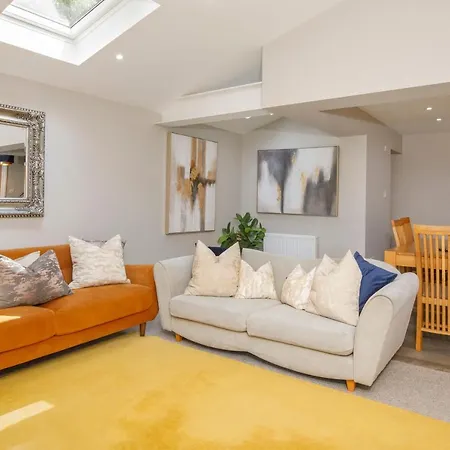 Hollis House York- 4 Bedroom With Free Parking * Strensall
