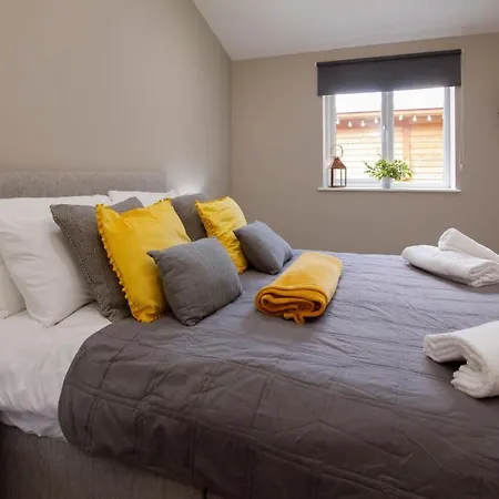 Hollis House York- 4 Bedroom With Free Parking *