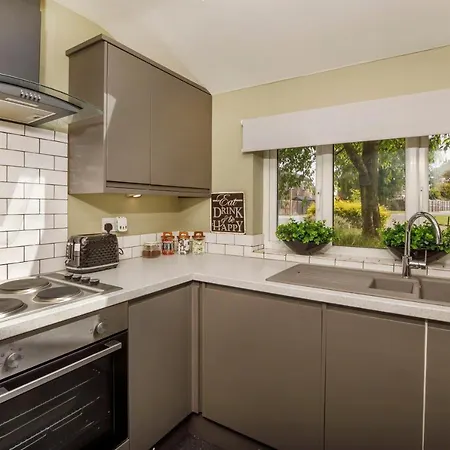 Hollis House York- 4 Bedroom With Free Parking *