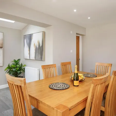 Hollis House York- 4 Bedroom With Free Parking Vakantiehuis