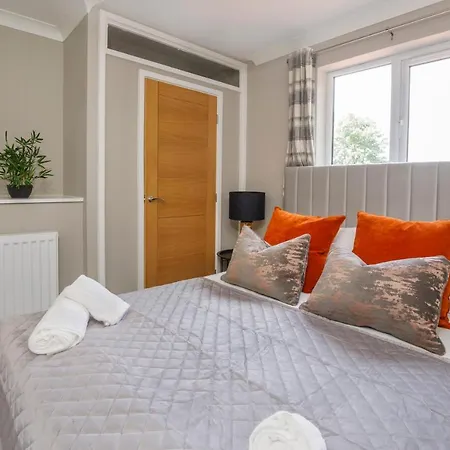Hollis House York- 4 Bedroom With Free Parking 4* Strensall